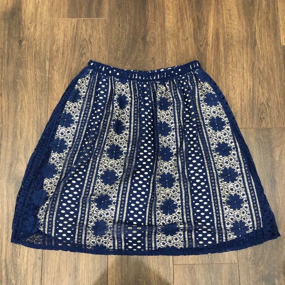 Blue Rain Rair Sz L Blue Floral Lace Outer Design Back Zip Knee Length Skirt - Picture 1 of 9